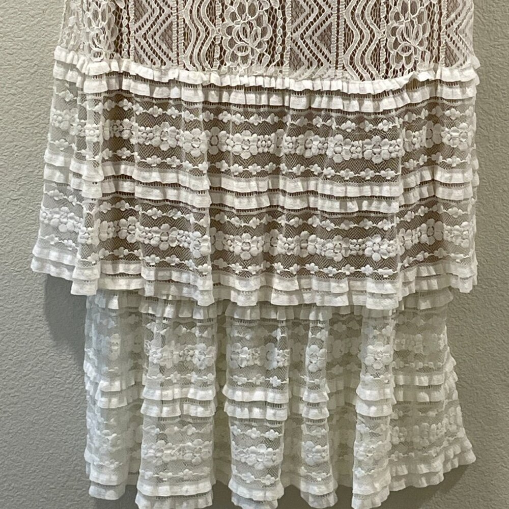 LULUS "Garden Soiree" Lace Overlay Sleeveless Tiered Midi Sheath, Ivory - M - Picture 4 of 9